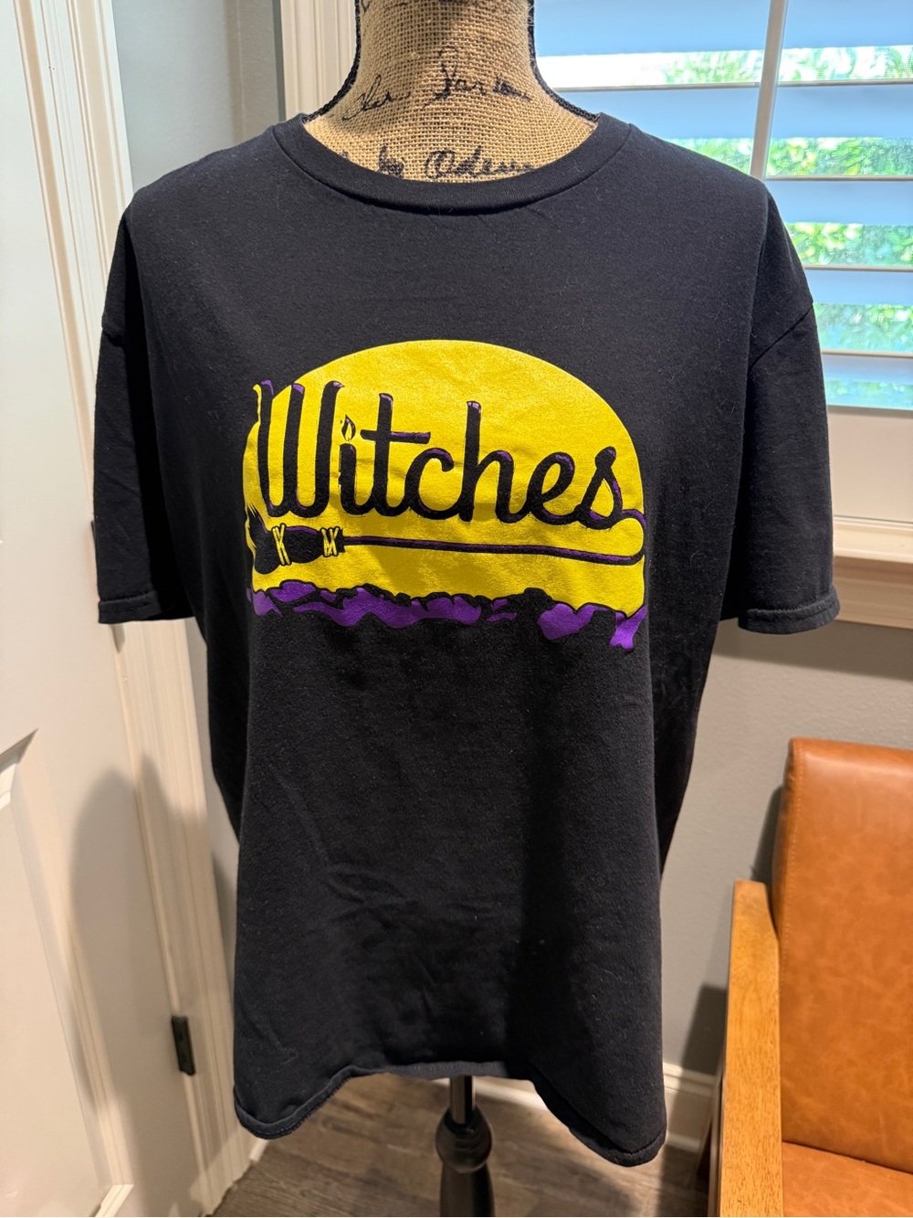 The Lost Bros Hocus Pocus “Witches” Graphic Short-Sleeve Unisex Tee